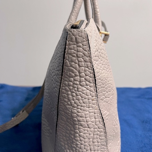 Authentic BURBERRY Dewsburry Convertible Tote Check Embossed Leather Medium Size - Picture 3 of 12